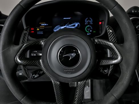 Used 2020 McLaren 600LT Spider image 26