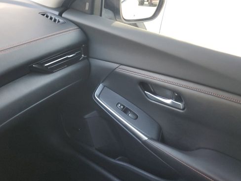 Used 2021 Nissan Sentra SR w/ SR Premium Package image 28