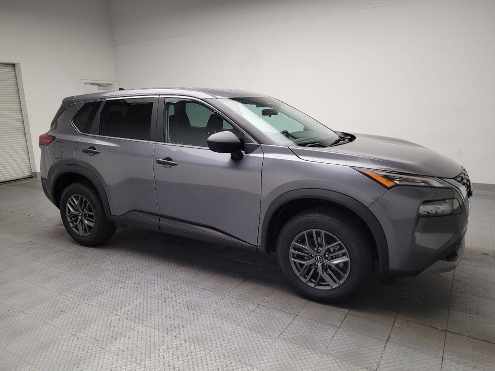 Used 2023 Nissan Rogue S FWD image 11