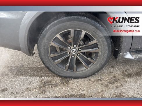Used 2018 Nissan Armada Platinum w/ Captain Seat Package AWD/4WD image 12