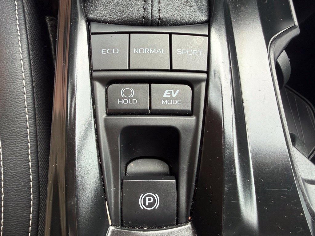 Certified 2025 Toyota Camry SE FWD image 22