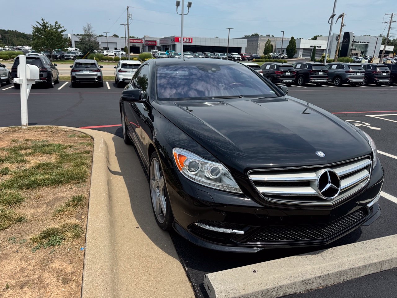 Used 2012 Mercedes-Benz CL 550 4MATIC image 1