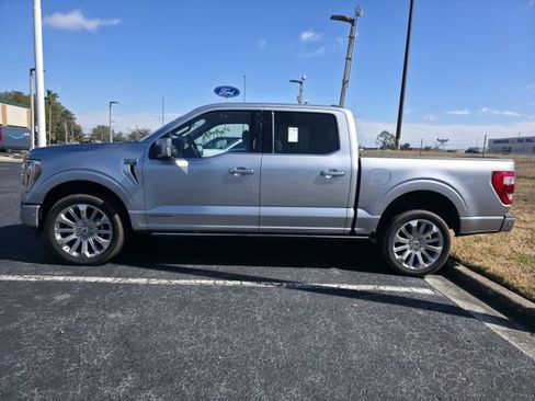 Used 2022 Ford F150 Limited image 8