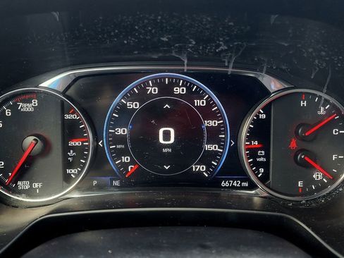 Used 2023 Chevrolet Blazer Premier image 34