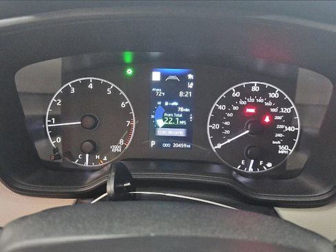 Used 2023 Toyota Corolla Cross LE image 11