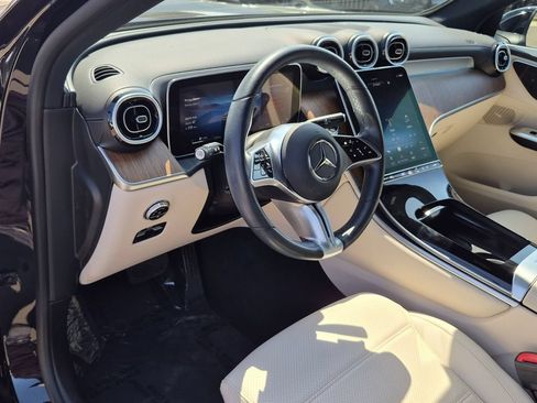 Used 2024 Mercedes-Benz GLC 300 4MATIC image 9