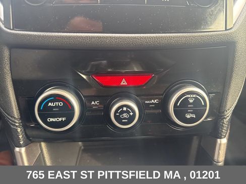 Used 2023 Subaru Forester Premium AWD/4WD image 23