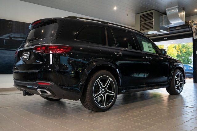 Certified 2026 Mercedes-Benz GLS 450 4MATIC image 6