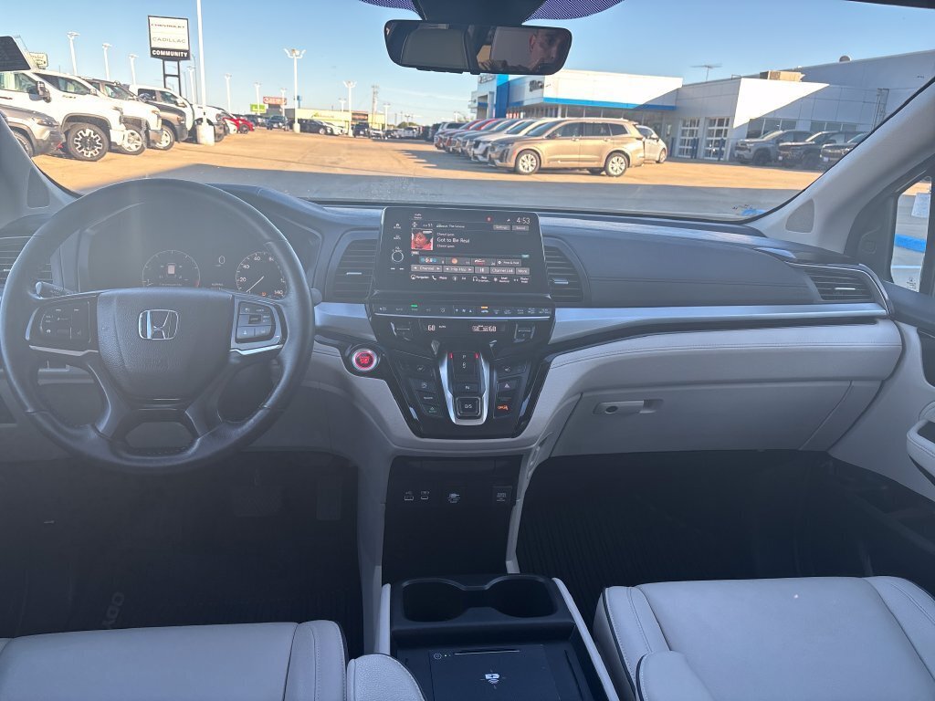 Used 2025 Honda Odyssey Touring image 12