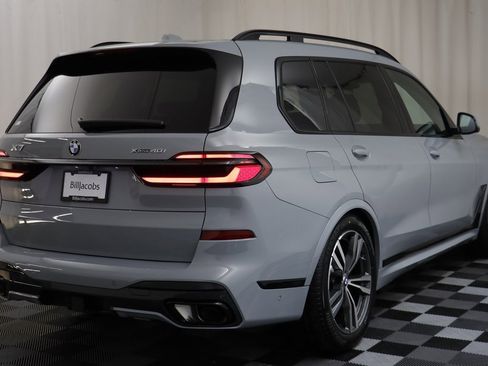 New 2026 BMW X7 xDrive40i w/ M Sport Package image 18