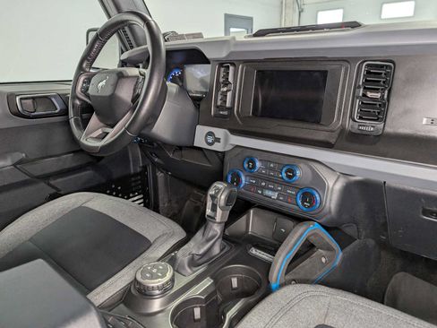 Used 2022 Ford Bronco Big Bend w/ Sasquatch Package AWD/4WD image 46