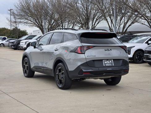 New 2026 Kia Sportage X-Line w/ X-Line Technology Package image 3