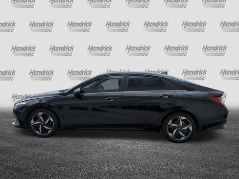 Used 2022 Hyundai Elantra Limited image 7