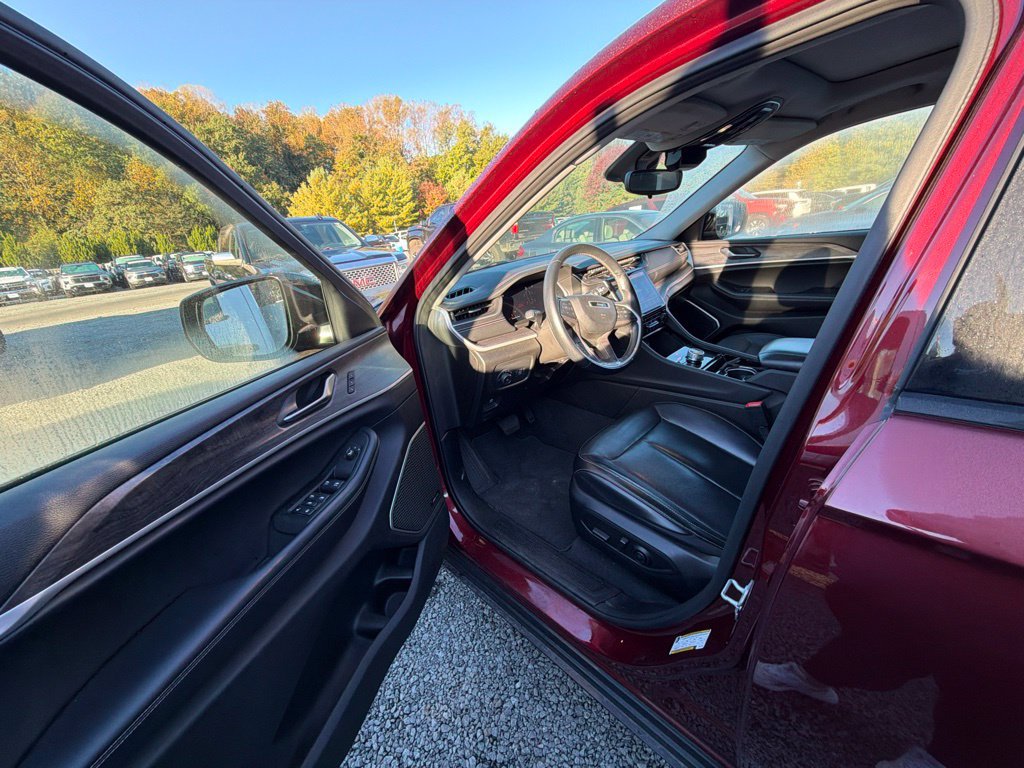 Used 2021 Jeep Grand Cherokee L Limited AWD/4WD image 15