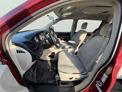 Used 2011 Dodge Grand Caravan Crew w/ Entertainment Group 1 image 15