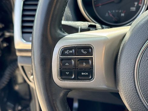 Used 2012 Jeep Grand Cherokee Altitude AWD/4WD image 25