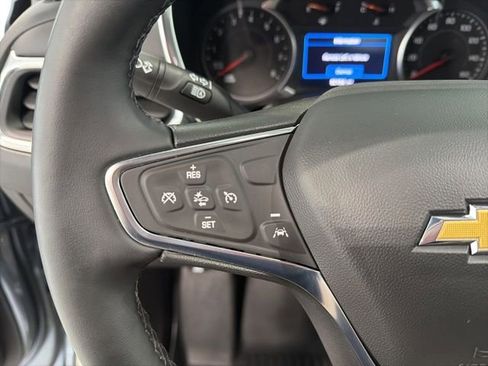 Used 2024 Chevrolet Equinox LT FWD image 11
