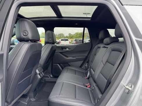 New 2026 Chevrolet Equinox LT w/ Convenience Package II image 5