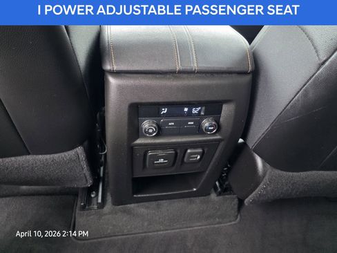 Used 2018 Chevrolet Traverse LT image 18