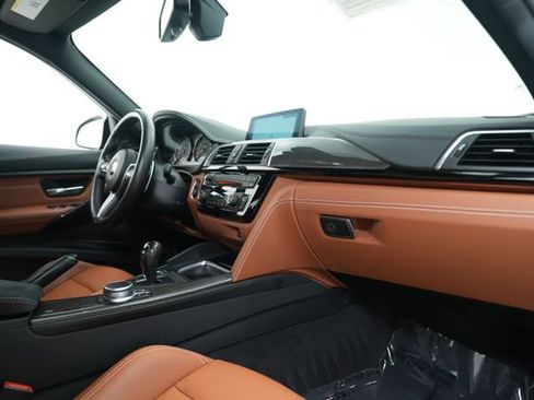 Used 2017 BMW M3 RWD image 31