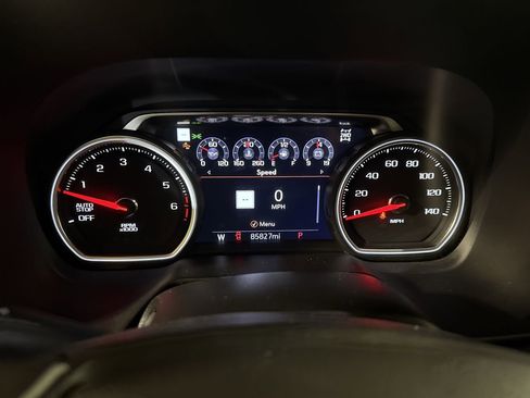 Used 2021 Chevrolet Tahoe Premier w/ Premium Package image 22