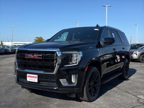 Used 2022 GMC Yukon SLE w/ Gmc Pro Safety Plus Package image 2