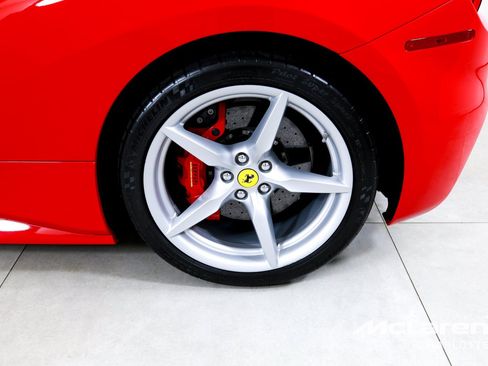 Used 2018 Ferrari 488 GTB RWD image 31