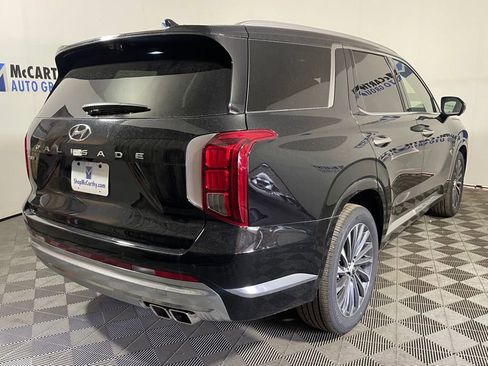 Used 2024 Hyundai Palisade Calligraphy image 13