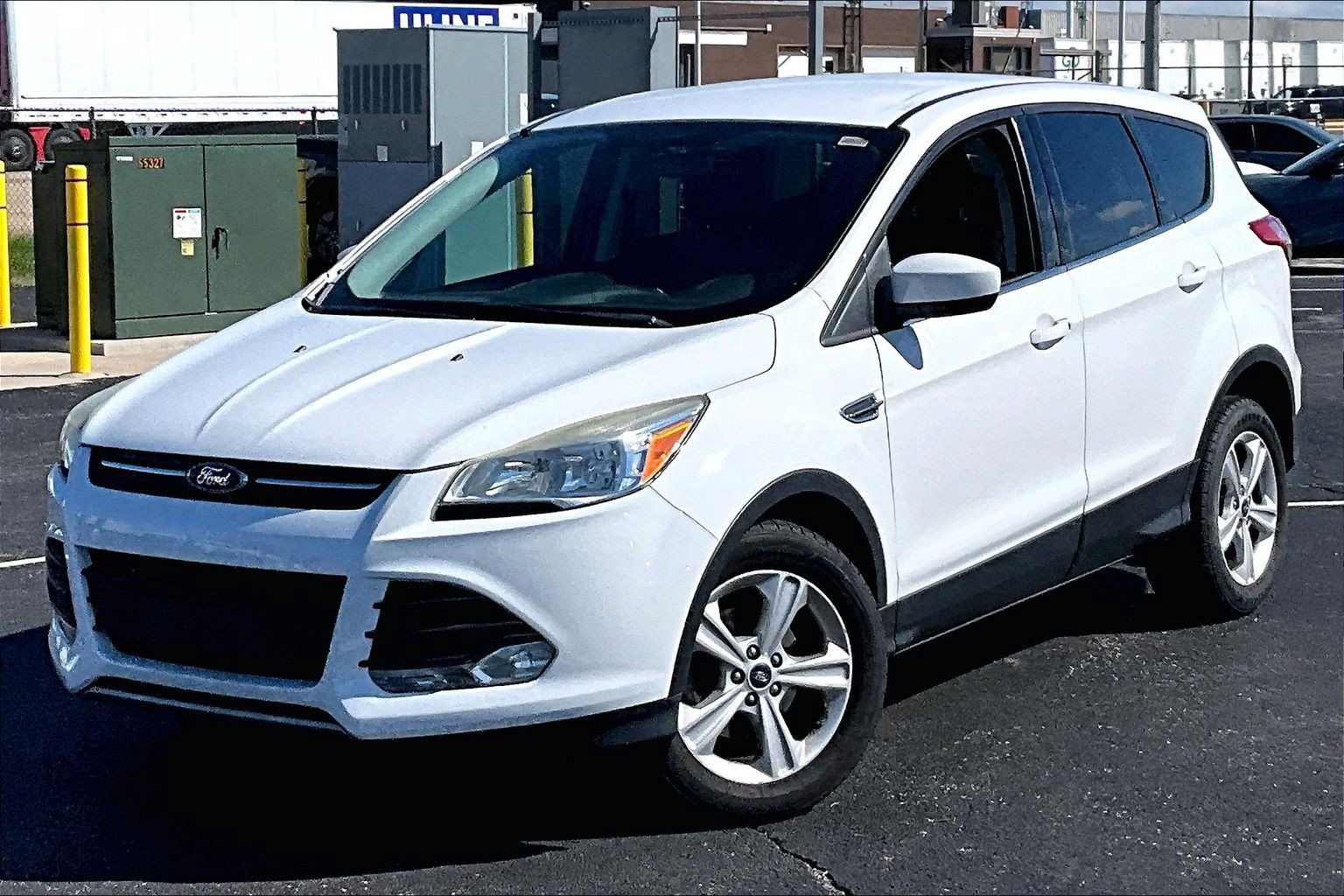 Used 2015 Ford Escape SE FWD image 8