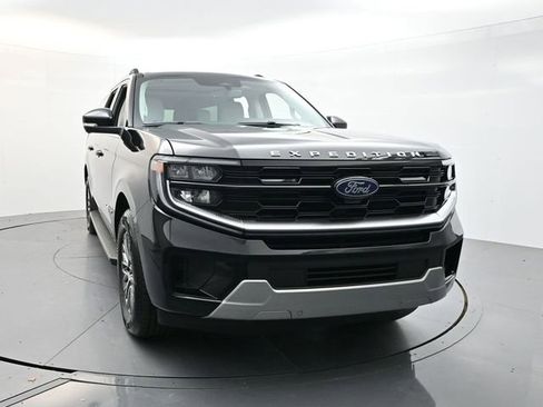 New 2026 Ford Expedition Max Platinum image 1