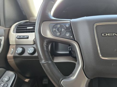 Used 2020 GMC Yukon Denali w/ Denali Ultimate Package AWD/4WD image 27