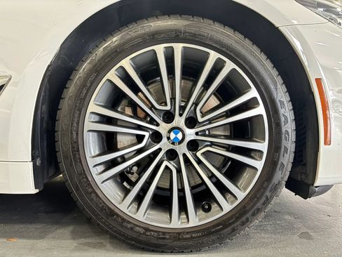 Used 2018 BMW 530i RWD image 50