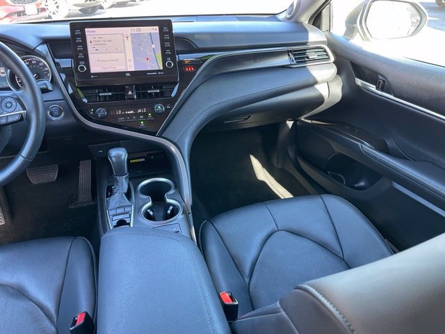 Used 2022 Toyota Camry XLE w/ Navigation Upgrade Package AWD/4WD image 9