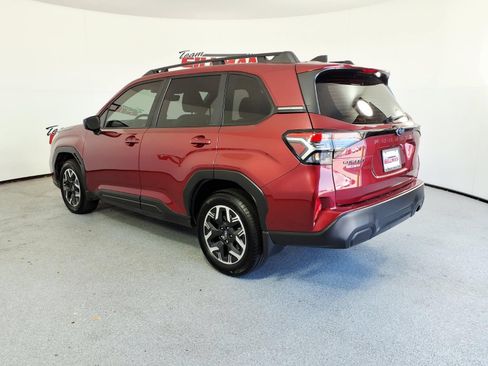 Used 2025 Subaru Forester w/ Convenience Package #1 AWD/4WD image 4