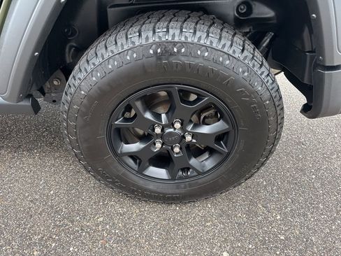 Used 2021 Jeep Wrangler Unlimited Sport AWD/4WD image 9