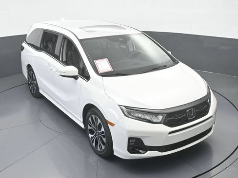 Used 2025 Honda Odyssey Elite image 62