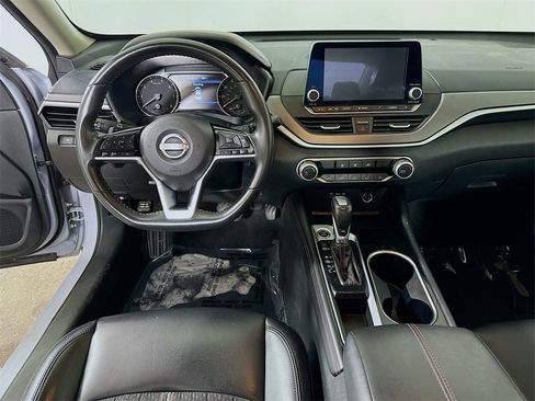Used 2024 Nissan Altima 2.5 SR image 17