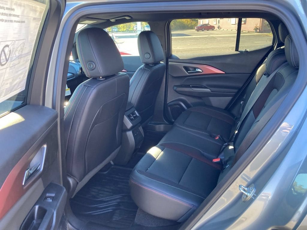 New 2026 Chevrolet Equinox EV RS w/ Convenience Package II FWD image 15