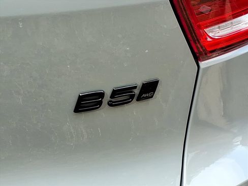 New 2026 Volvo XC40 B5 Ultra w/ Protection Package Premier image 11