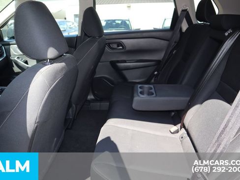 Used 2024 Nissan Rogue S FWD image 18