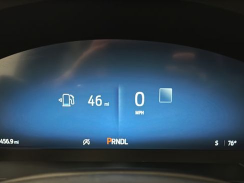 Used 2025 Ford Escape Platinum AWD/4WD image 16
