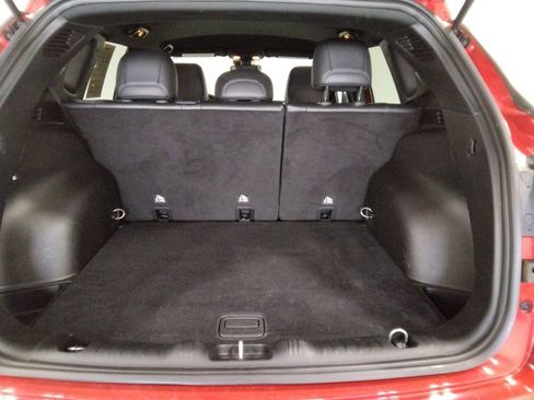 Used 2022 Jeep Compass Limited image 9