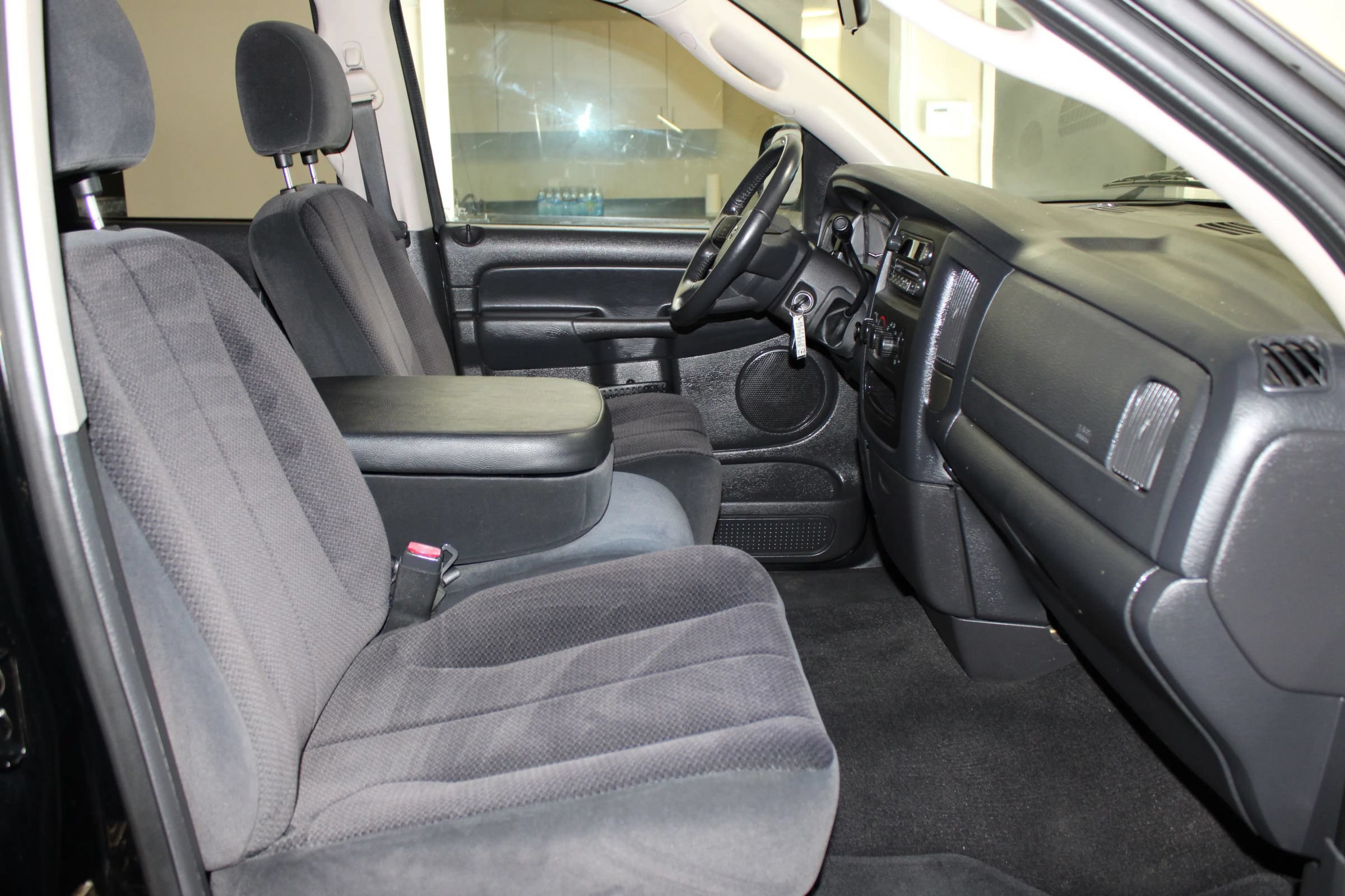 Used 2005 Dodge Ram 2500 Truck SLT RWD image 21