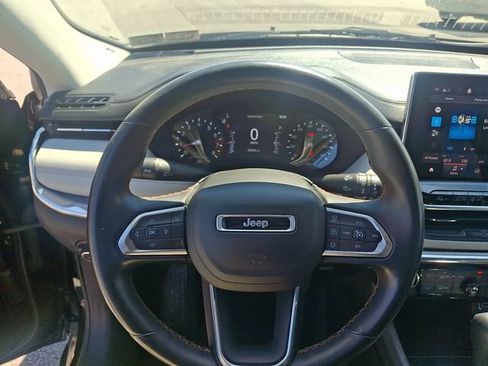Used 2022 Jeep Compass Limited AWD/4WD image 15