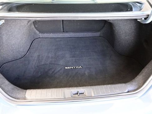 Used 2024 Nissan Sentra SV FWD image 18