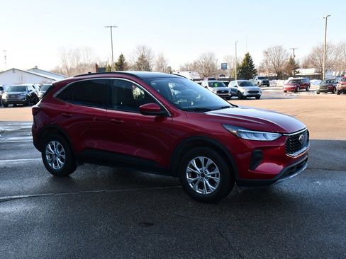 Used 2023 Ford Escape Active w/ Tech Pack #2 image 8