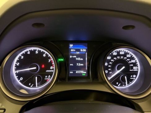 Used 2024 Toyota Camry SE FWD image 20