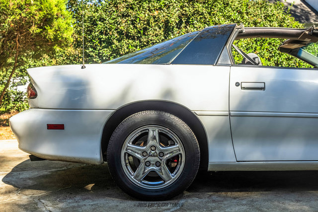 Used 1998 Chevrolet Camaro Z28 w/ Preferred Equipment Group 2 RWD image 9