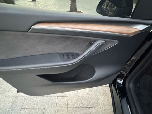 Used 2024 Tesla Model Y Performance AWD/4WD image 35