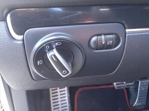 Used 2012 Volkswagen GTI 2-Door image 14